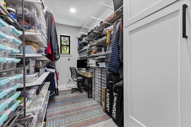 8753 Kendall Brook Circle, Las Vegas, NV 89149