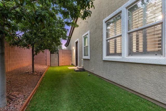 8753 Kendall Brook Circle, Las Vegas, NV 89149