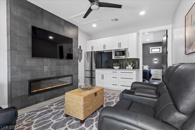 8753 Kendall Brook Circle, Las Vegas, NV 89149