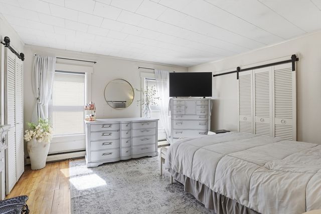24 Lawrence St, Fitchburg, MA 01420