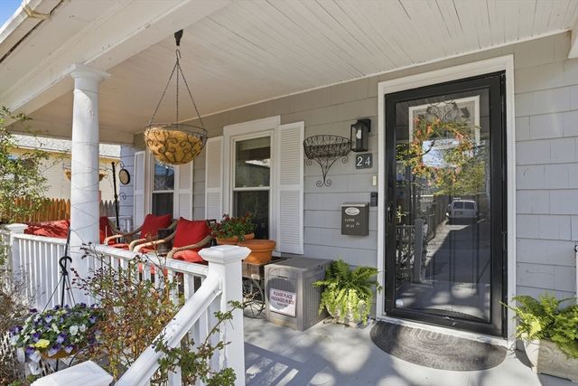 24 Lawrence St, Fitchburg, MA 01420