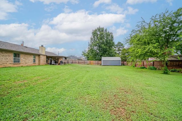 2016 Cumberland Dr, Longview, TX 75601