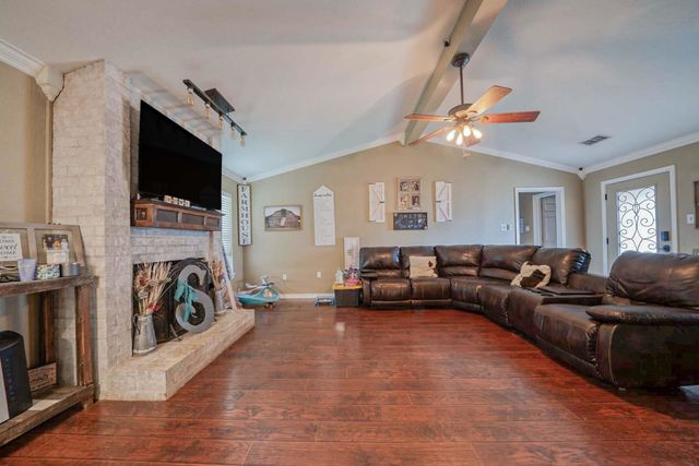 2016 Cumberland Dr, Longview, TX 75601