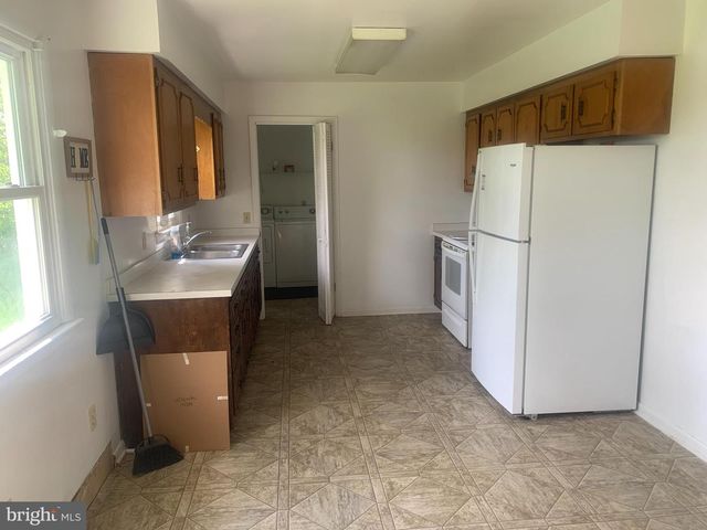 6445 EDESVILLE RD, Rock Hall, MD 21661