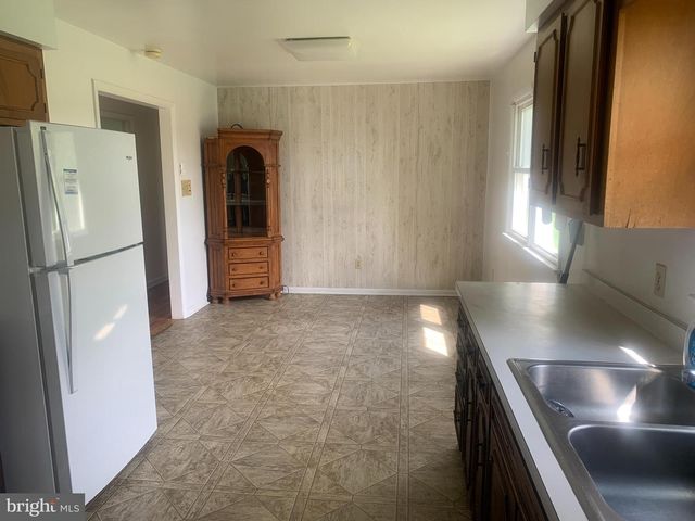6445 EDESVILLE RD, Rock Hall, MD 21661
