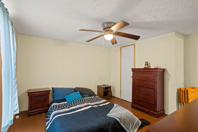 116 BEACH Drive, Ninety Six, SC 29666