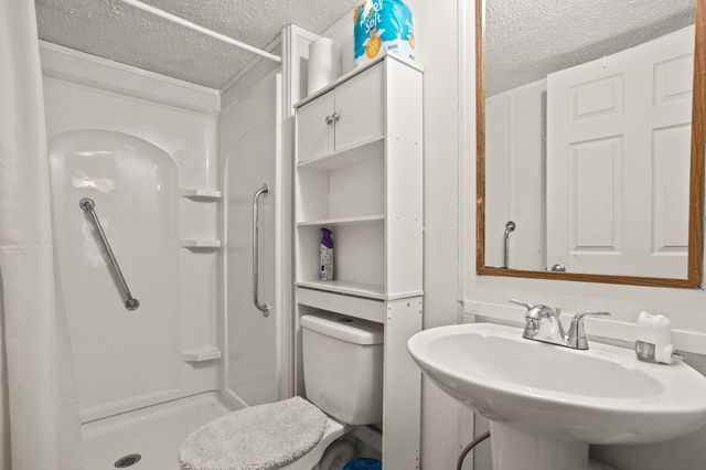 116 BEACH Drive, Ninety Six, SC 29666