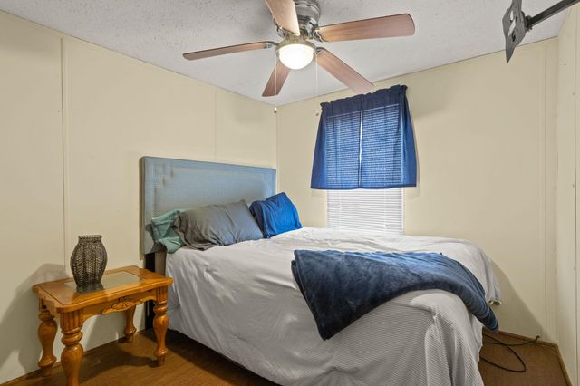 116 BEACH Drive, Ninety Six, SC 29666