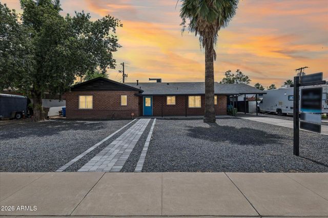 1731 E VERDE Lane, Phoenix, AZ 85016