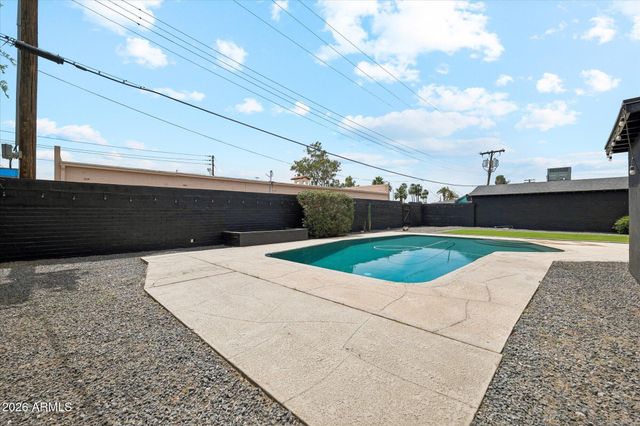 1731 E VERDE Lane, Phoenix, AZ 85016