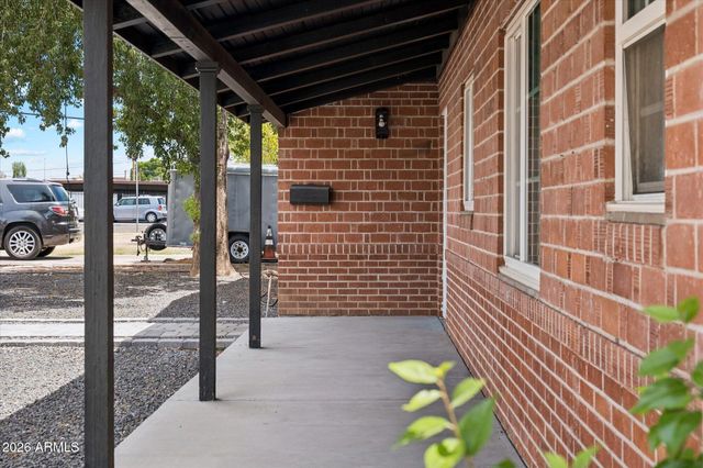 1731 E VERDE Lane, Phoenix, AZ 85016