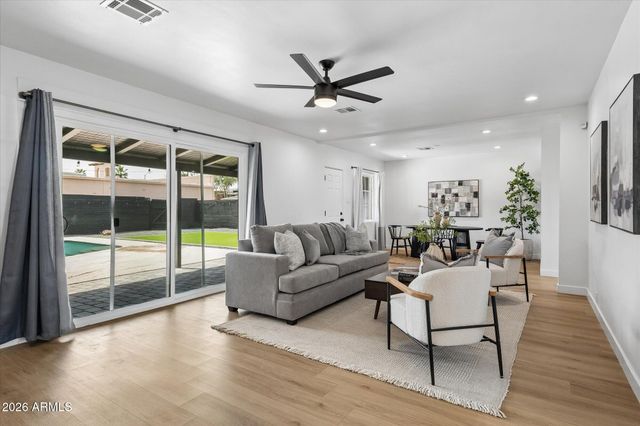 1731 E VERDE Lane, Phoenix, AZ 85016