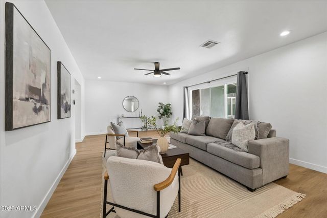 1731 E VERDE Lane, Phoenix, AZ 85016