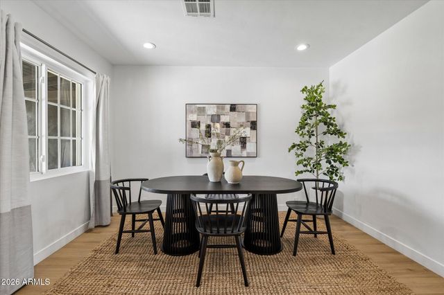 1731 E VERDE Lane, Phoenix, AZ 85016