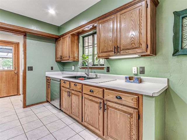 20383 N Council Road, Edmond, OK 73012