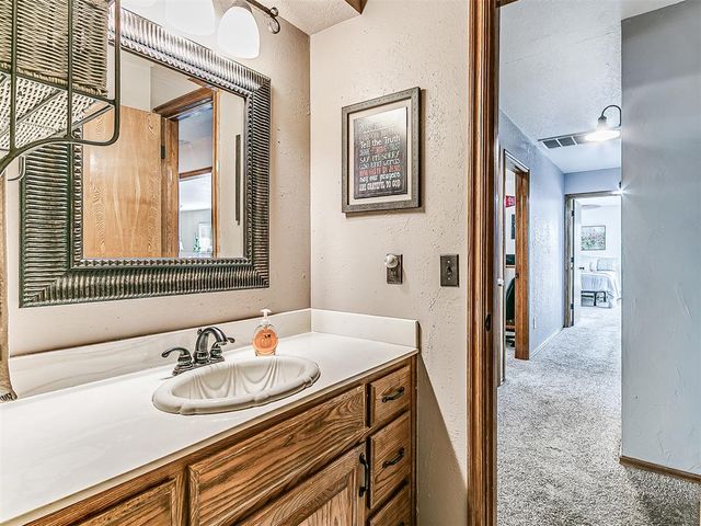 20383 N Council Road, Edmond, OK 73012