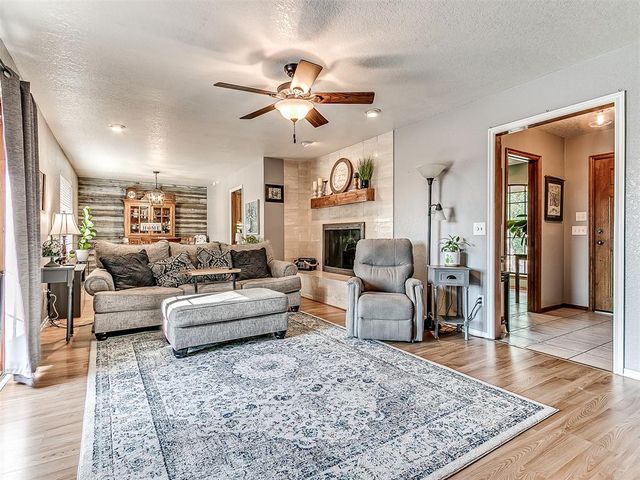 20383 N Council Road, Edmond, OK 73012