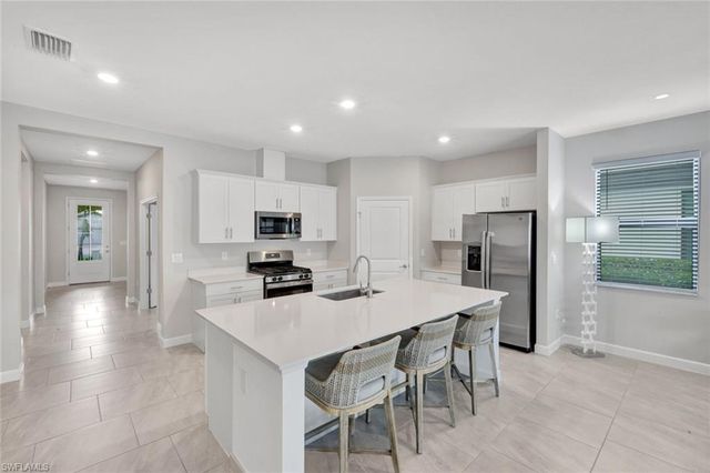 18298 Ridgeline DR, Estero, FL 33928