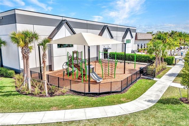 18298 Ridgeline DR, Estero, FL 33928