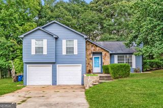 402 Leslie Court, Mcdonough, GA 30253