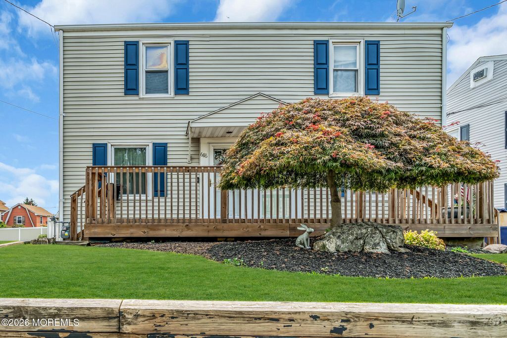 686 Colgate Avenue, Perth Amboy, NJ 08862