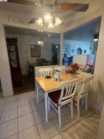 963 Dillo St, San Leandro, CA 94578