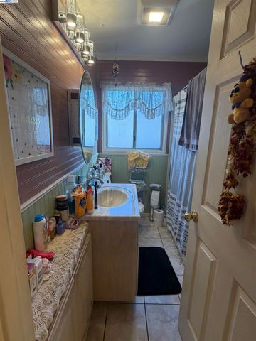 963 Dillo St, San Leandro, CA 94578