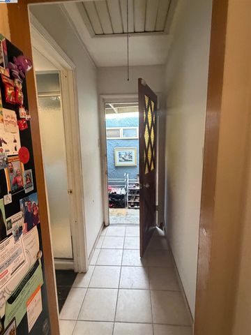 963 Dillo St, San Leandro, CA 94578