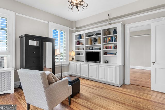 24 E Liberty Street APT 53, Savannah, GA 31401