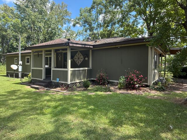 505 E St., Columbia, MS 39429