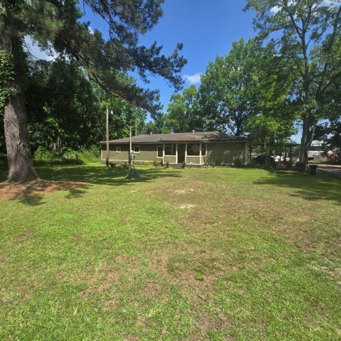 505 E St., Columbia, MS 39429