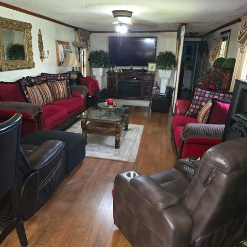 505 E St., Columbia, MS 39429