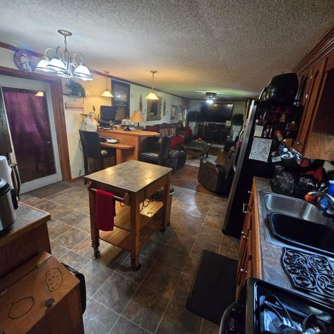 505 E St., Columbia, MS 39429