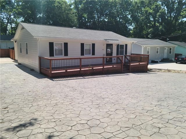 1411 Town Street, Greensboro, NC 27407