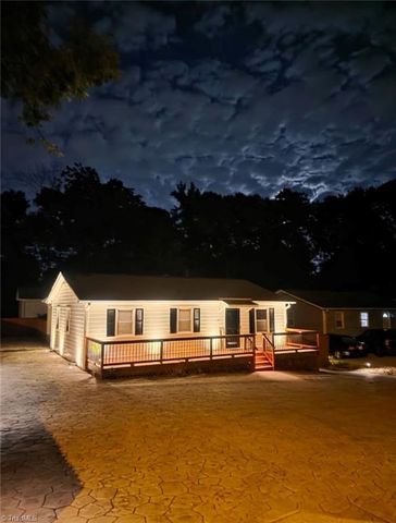 1411 Town Street, Greensboro, NC 27407