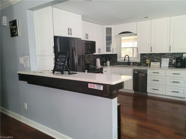 1411 Town Street, Greensboro, NC 27407