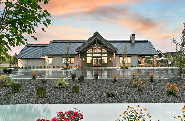 3609 N Templeton Way, Eagle, ID 83616