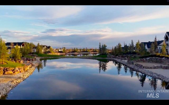 3609 N Templeton Way, Eagle, ID 83616