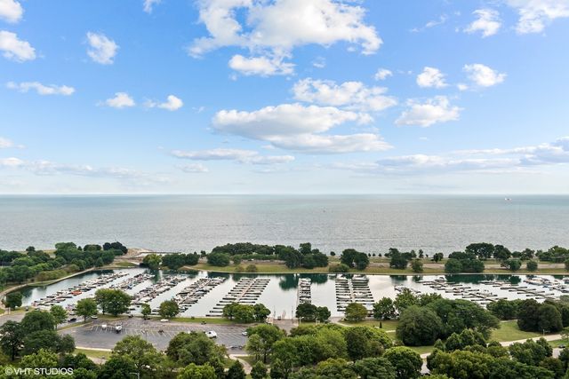 2626 N Lakeview Avenue 3003, Chicago, IL 60614