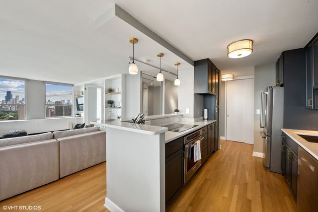 2626 N Lakeview Avenue 3003, Chicago, IL 60614