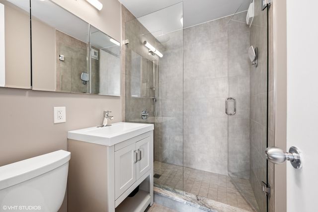 2626 N Lakeview Avenue 3003, Chicago, IL 60614