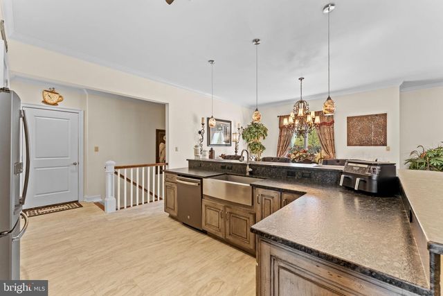 521 CHURCH RD, Hilltown, PA 18927