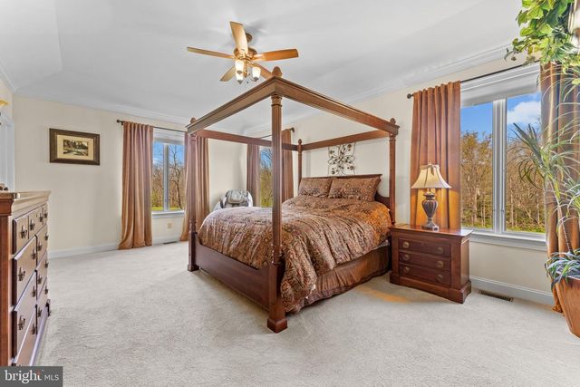 521 CHURCH RD, Hilltown, PA 18927