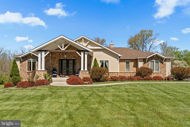 521 CHURCH RD, Hilltown, PA 18927