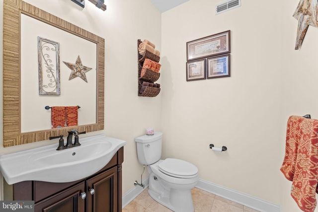 521 CHURCH RD, Hilltown, PA 18927