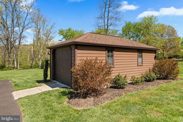 521 CHURCH RD, Hilltown, PA 18927