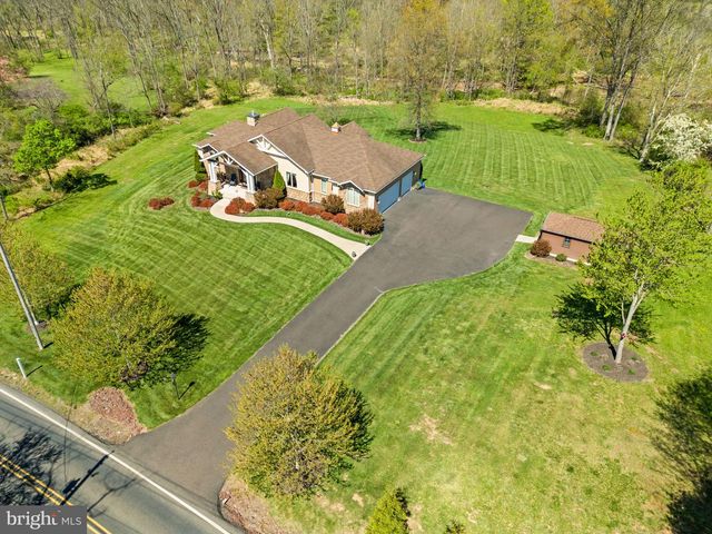 521 CHURCH RD, Hilltown, PA 18927