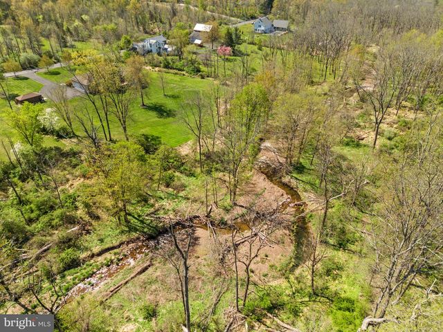 521 CHURCH RD, Hilltown, PA 18927