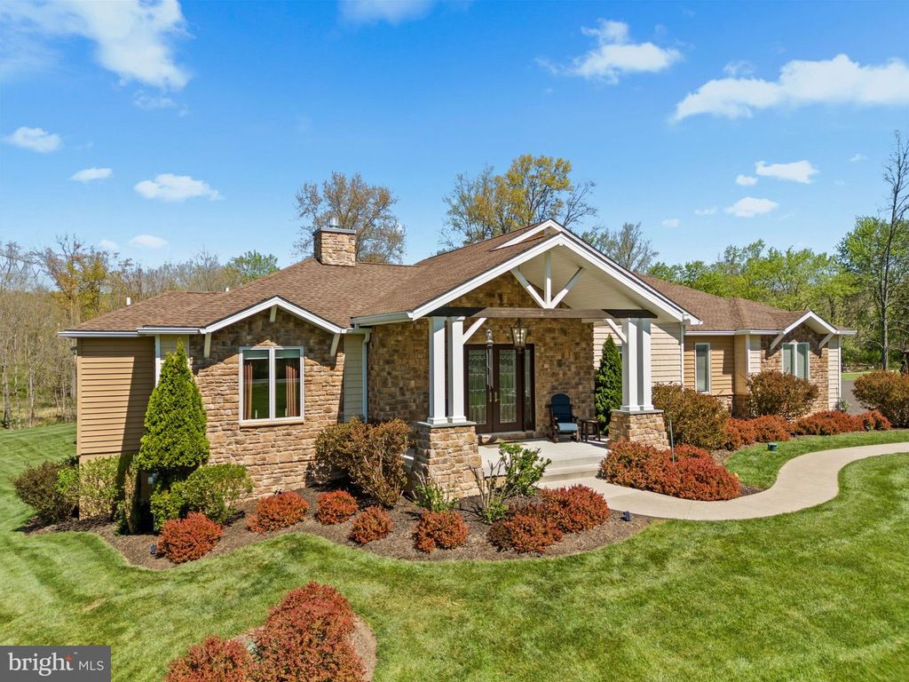 521 CHURCH RD, Hilltown, PA 18927