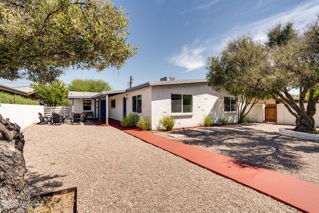 3207 E 2nd Street, Tucson, AZ 85716